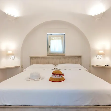 别墅 Trullo Encanto With Pool