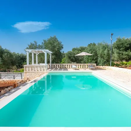 Trullo Encanto With Pool
